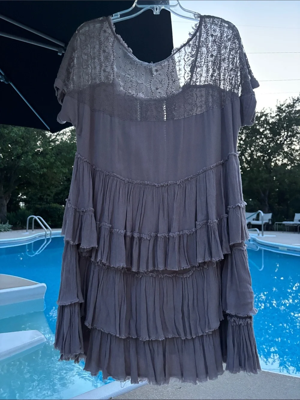 FP Gray Lavender Taupe Tiered Ruffle Lace Baby Doll Cap sleeve Tunic L XL fit